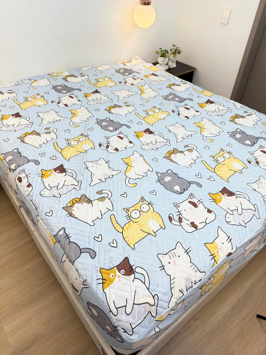 PROTECTOR DE COLCHÓN ESTAMPADO + OBSEQUIO FUNDAS